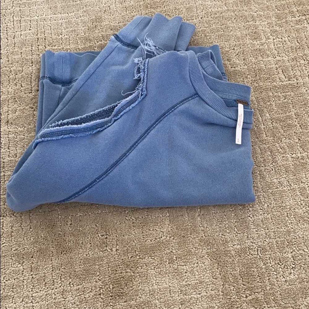 Free People Pullover - Picture 5 of 5